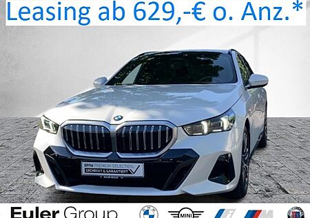 BMW 520 d Touring M Sport Pano AHK StandHzg Travel+C