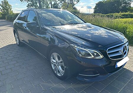 Mercedes-Benz E 200 CDI AVANTGARDE Leder Lichtpaket TÜV NEU