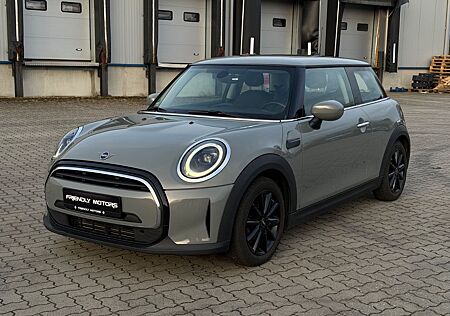 Mini ONE 3-trg. Essential Trim