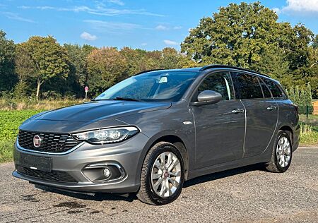 Fiat Tipo 1.6 Multijet Klimaauto Navi AHK Kamera