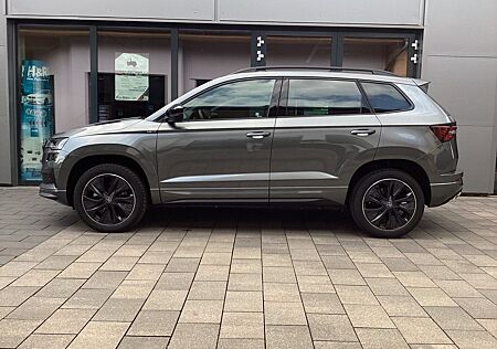 Skoda Karoq 1,5 TSI DSG Sportline LED+Navi+AHK+ACC+Pan