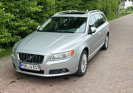 Volvo V70 D5 Summum **Automatik** **AHK**