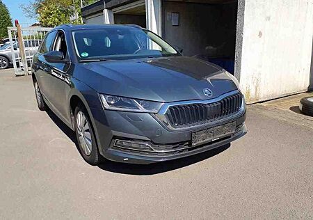 Skoda Octavia 2.0TDI Style AHK StandH Leder ACC HUD