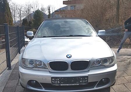 BMW 318Ci Cabrio,TÜV NEU,Steuerkette Neu,Leder,Xenon