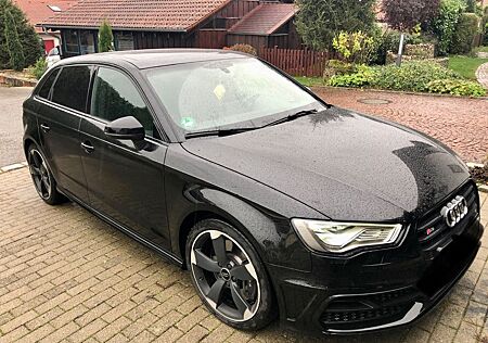 Audi S3 2.0 TFSI S tronic quattro Sportback -