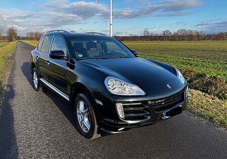Porsche Cayenne Diesel, TÜV NEU; 8Fach bereift