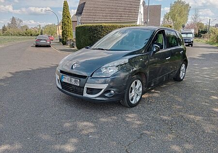 Renault Scenic 1.9 - 131 PS 6 Gang Tüv Neu 1 Hand