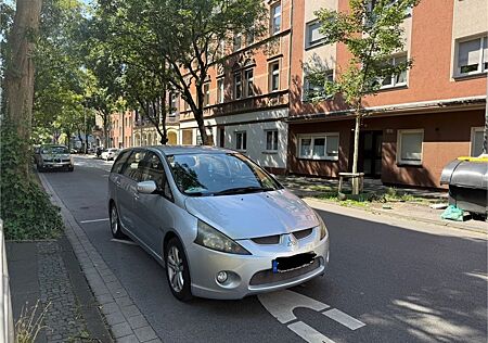 Mitsubishi Grandis 2.4 Invite 7-Sitzer Invite