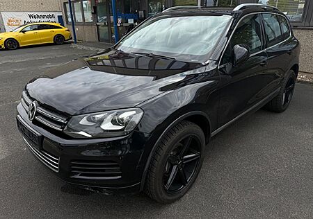VW Touareg Volkswagen V6 TDI BMT*STDHZG*AHK*PANO*KAMERA*LEDER*