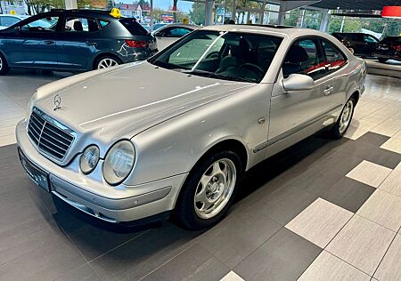 Mercedes-Benz CLK 200