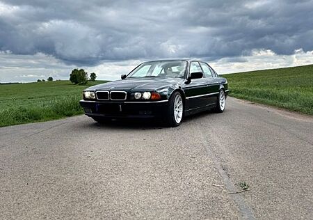 BMW 740i e38