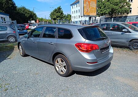 Opel Astra Sports Tourer 1.7 CDTI TÜV Nov 2026