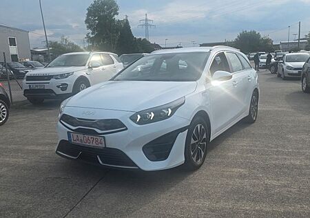 Kia Cee'd Plug-in Hybrid / Ceed