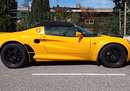 Lotus Elise - -