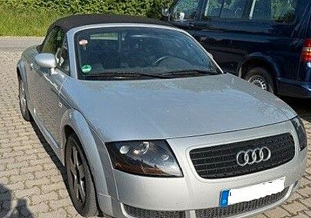 Audi TT Roadster 1.8T 110KW -