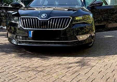 Skoda Superb 2.0 TDI SCR 140kW DSG L&K Combi L&K