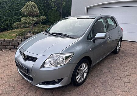 Toyota Auris Team D4D,6GANG,2.HAND,8xbereift,PDC