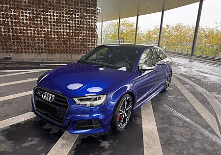 Audi S3 2.0 TFSI S tronic quattro -