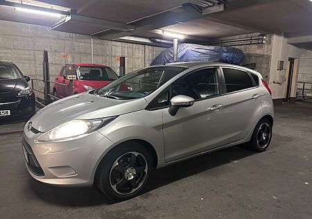 Ford Fiesta 1,4 Titanium Autom. Titanium