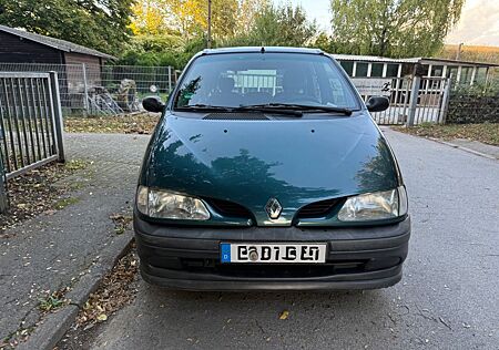 Renault Scenic 1.4 16V -