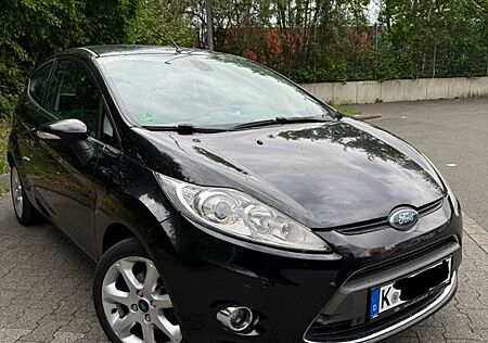 Ford Fiesta 1,4 16V Ambiente Ambiente