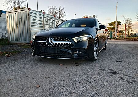 Mercedes-Benz A 180 A Klasse Limousine AMG ACC Scheckheftgepflegt