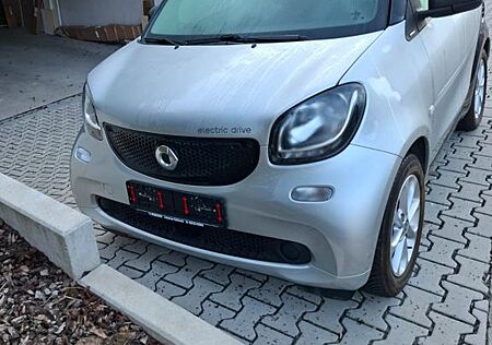 Smart ForTwo coupé el. drive Batt. greenflash pass...