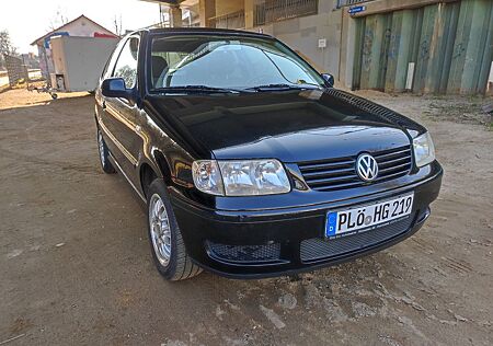 VW Polo Volkswagen 1.0 Editon Edition Tüv 4/26