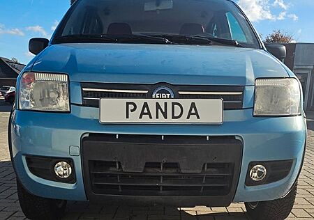 Fiat Panda 1.2 8V 4x4 Climbing, Klima, Radio-Cd