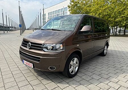 VW T5 Transporter Volkswagen Bus Multivan Highline