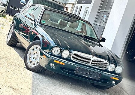 Jaguar XJ Sovereign 4.0 V8 ( 2.HAND ) *VOLL* SCHECKHEFT