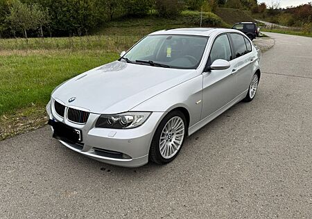 BMW 330i