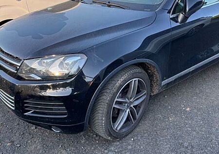 VW Touareg Volkswagen 3.0 V6 TDI Tiptr Edit X BMT Terrain ...