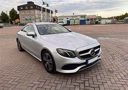 Mercedes-Benz E 220 E 220d Coupé | Distronic | 360° Kamera