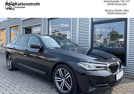 BMW 540d xDrive Touring Panorama AHK HeadUp Harman