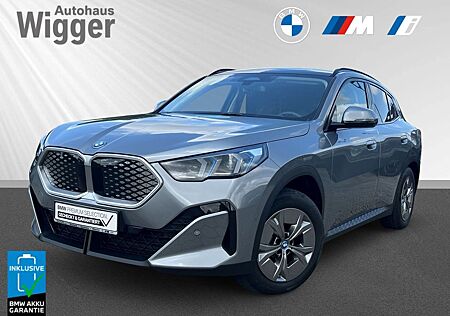 BMW iX2 xDrive30/HUD/Panoramadach/Navi/Leder/LED/ACC