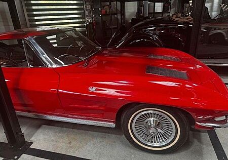 Chevrolet Corvette C2 Sting Ray ,Split Window