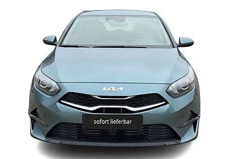 Kia Cee'd CEED III 1,5 T-GDi Best DAB Navi Rückfahrk Wint