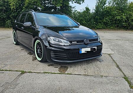 VW Golf Volkswagen 2.0 TDI GTD Variant Gepfeffert