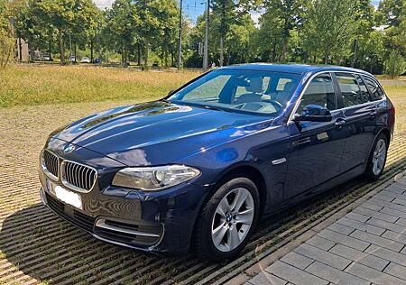 BMW 530d xDrive Touring A -