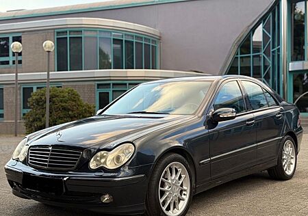 Mercedes-Benz C 200 Mercedes Benz C200 Avantgarde/Xenon/Sitzheizung