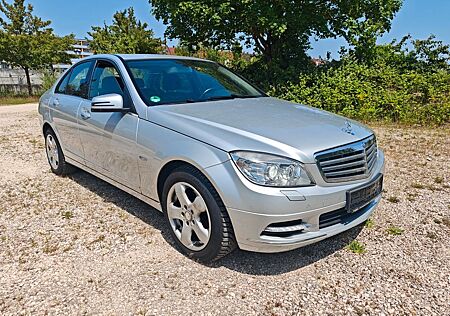 Mercedes-Benz C 180 CGI BlueEFFICIENCY Autom. -