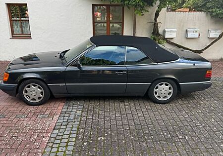 Mercedes-Benz 300