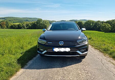 VW Passat Alltrack Volkswagen 2.0 TSI DSG 4MOTION AHK Klima