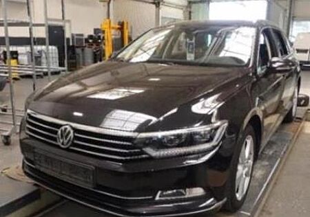 VW Passat Variant Volkswagen BMT/ACC/VIRTUAL/ALCANTARA