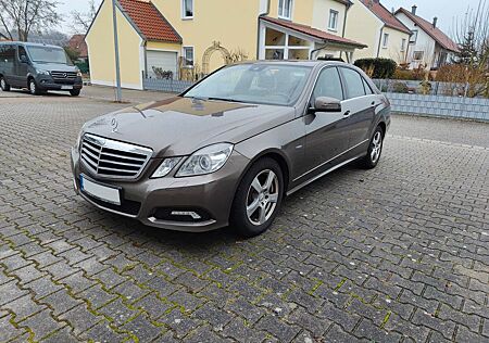 Mercedes-Benz E 250 CDI BlueEFFICIENCY AVANTGARDE AVANTGARDE