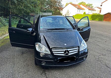 Mercedes-Benz A 180 AVANTGARDE BlueEFFICIENCY AVANTGARDE