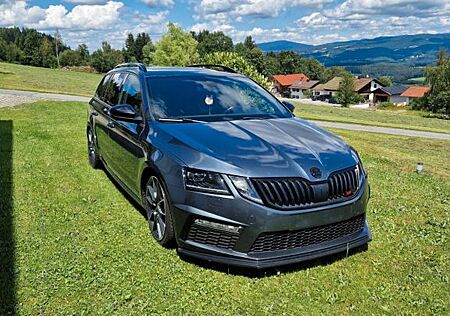 Skoda Octavia 2.0 TDI DSG RS Combi RS