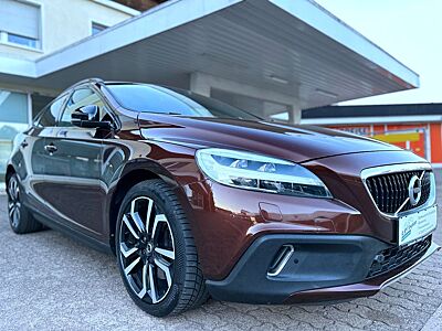 Volvo V40 Cross Country 2,0 Ltr. Navi LED Leder Kamera