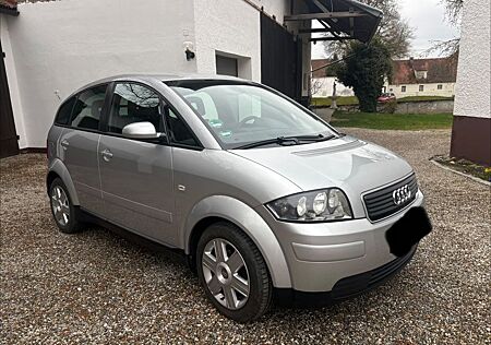 Audi A2 1.4 - Benzin / gepflegter Zustand